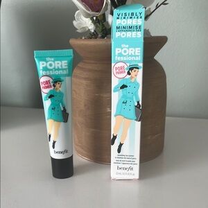 Benefit Blue Primer for a Flawless Finish